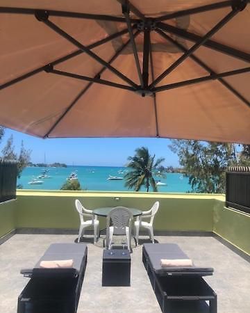 Ferienwohnung Ocean-View Penthouse With Roof Terrace, Grand Baie, Waterside Complex The Vale Exterior foto